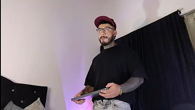 john cartter1 online show from 10-24-25, 11:20