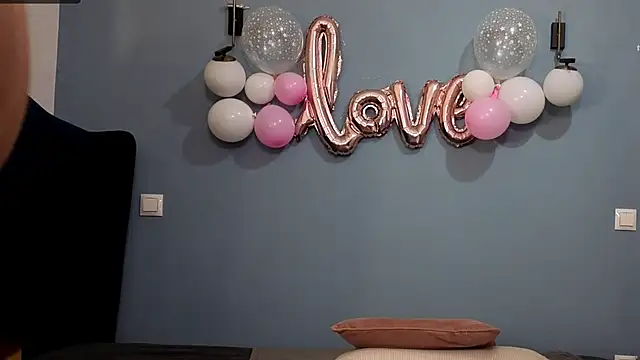 Snapshot of AnnaMaee chatting on 02-15-25, 09:49 AnnaMaee online show from 02-15-25, 09:49