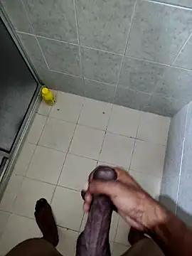 Snapshot of Negrotnt11 chatting on 11-17-25, 06:45 Negrotnt11 online show from 11-17-25, 06:45