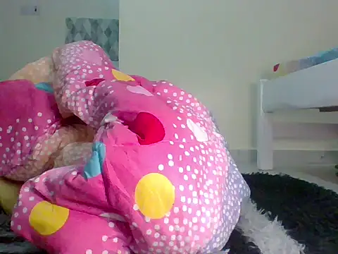 Fine baby0001 online show from 05-10-26, 05:59