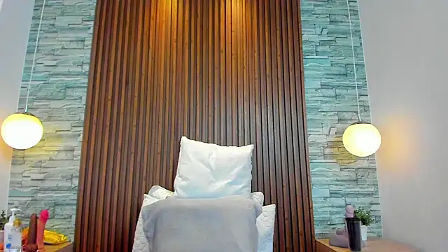 alannavidal online show from 12-17-25, 08:25