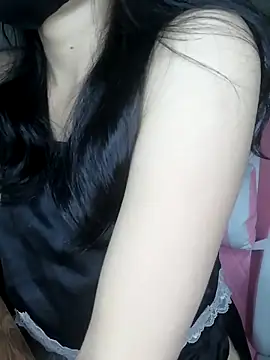 Snapshot of _Linez_ chatting on 03-15-25, 02:23  Linez  online show from 03-15-25, 02:23