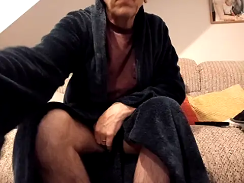 Snapshot of mr_english50 chatting on 10-25-25, 06:12 mr english50 online show from 10-25-25, 06:12