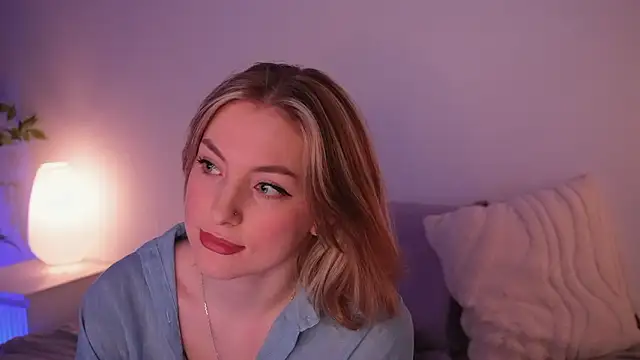 Snapshot of kris69kiss chatting on 02-08-26, 01:09 kris69kiss online show from 02-08-26, 01:09