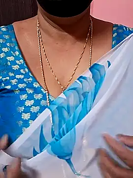 ananya956 online show from 12-19-25, 09:44