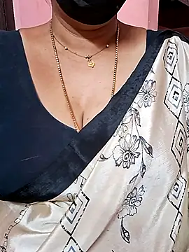 ananya956 online show from 11-13-25, 09:30