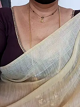 ananya956 online show from 02-18-26, 08:33