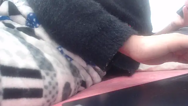 naughthyany16 online show from 11-17-25, 08:57