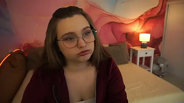 MagicPeachh  online show from 10-08-25, 12:50