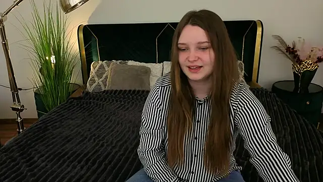 MagicPeachh  online show from 03-31-26, 05:53