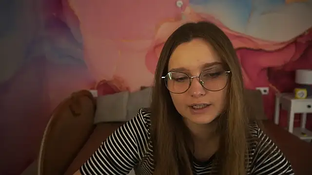 MagicPeachh  online show from 10-16-25, 08:55