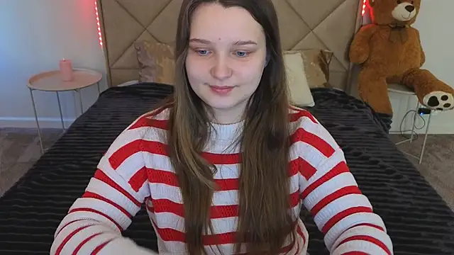 MagicPeachh  online show from 04-13-26, 05:33