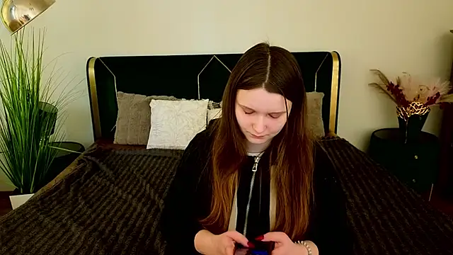 MagicPeachh  online show from 03-13-26, 07:35