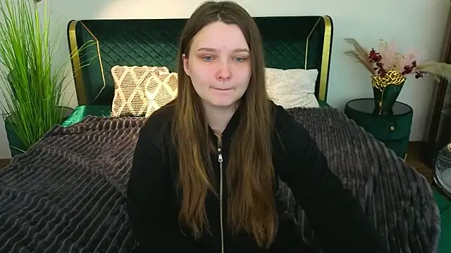 MagicPeachh  online show from 04-09-26, 06:19