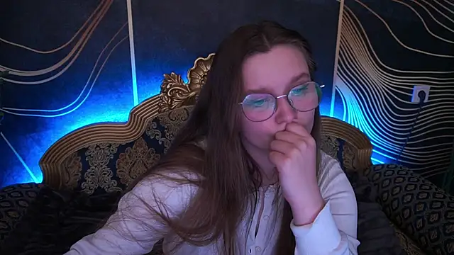 MagicPeachh  online show from 11-06-25, 01:37