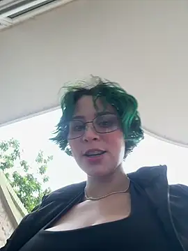 Snapshot of Ramona_Flower chatting on 06-04-26, 11:48 Ramona Flower online show from 06-04-26, 11:48