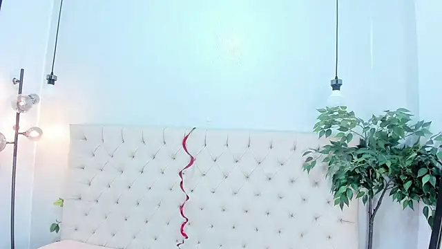 Victoria Coleman online show from 02-23-26, 07:14