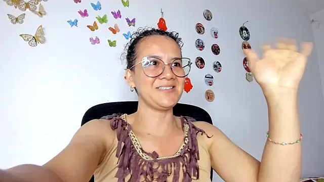 audrey lawrence online show from 10-21-25, 09:14