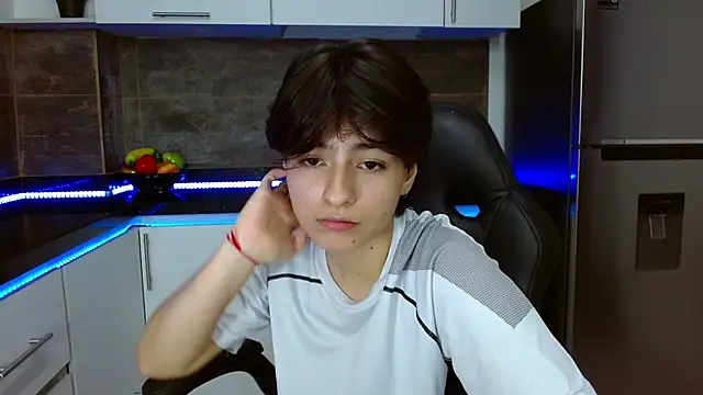 Bryce Evans online show from 11-25-25, 03:23