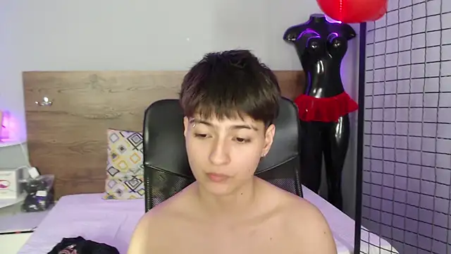 Snapshot of Bryce_Evans chatting on 01-14-25, 09:41 Bryce Evans online show from 01-14-25, 09:41