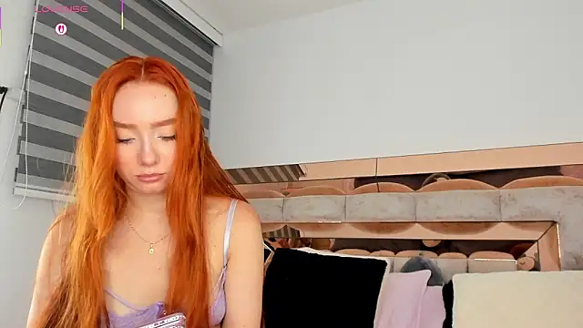 Snapshot of CamiiLovers chatting on 02-18-26, 12:52 CamiiLovers online show from 02-18-26, 12:52