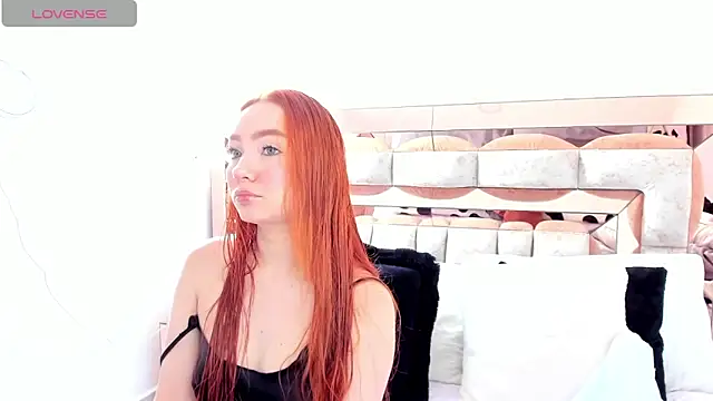 CamiiLovers online show from 11-08-25, 05:38