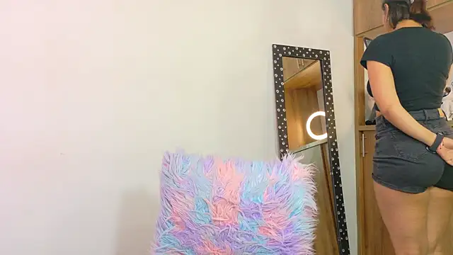 im anna  online show from 11-23-25, 04:06