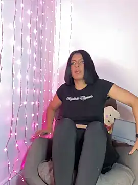 Snapshot of im_anna_ chatting on 02-12-25, 09:33 im anna  online show from 02-12-25, 09:33