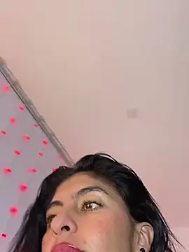 Snapshot of im_anna_ chatting on 02-27-25, 01:52 im anna  online show from 02-27-25, 01:52