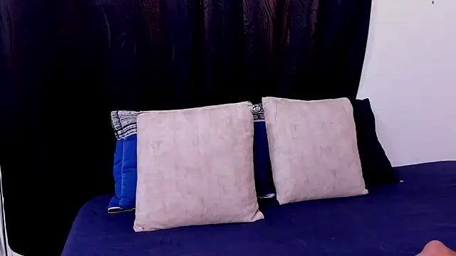 Lauren Hills069 online show from 10-20-25, 09:48