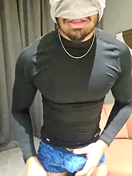 walterhssyc7 online show from 12-04-25, 06:40