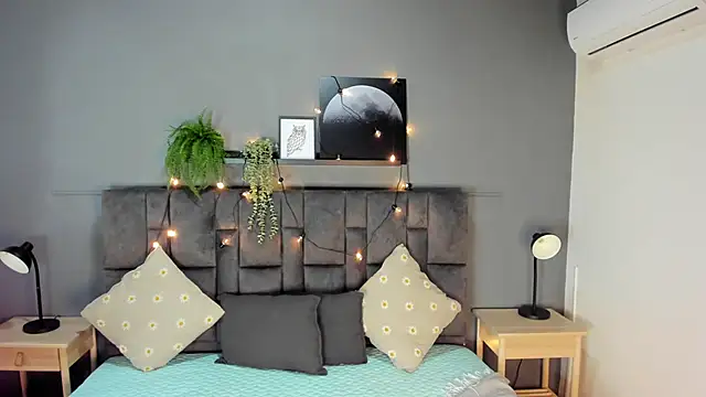 LilithSmith  online show from 11-15-25, 11:36