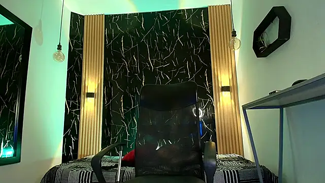 Bella salvatore online show from 04-17-26, 09:28