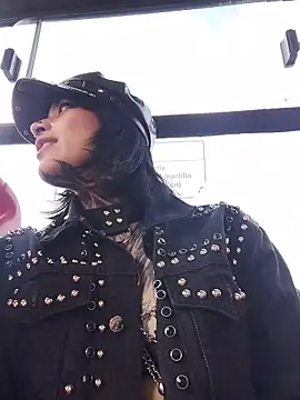 taaylor33 online show from 03-06-26, 08:04