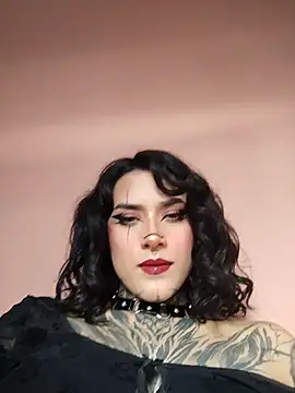 taaylor33 online show from 12-19-25, 10:01