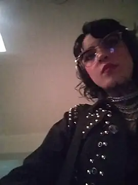 taaylor33 online show from 02-06-26, 06:37