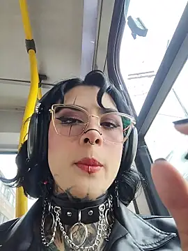 taaylor33 online show from 02-26-26, 08:53