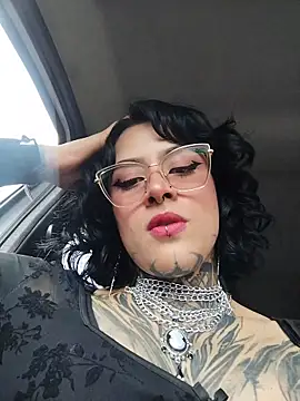 taaylor33 online show from 02-21-26, 05:15