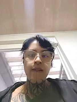 taaylor33 online show from 07-18-26, 11:02