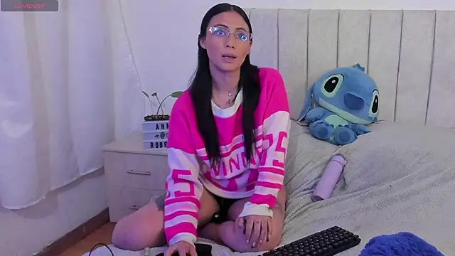 anny roberts online show from 12-21-25, 09:15