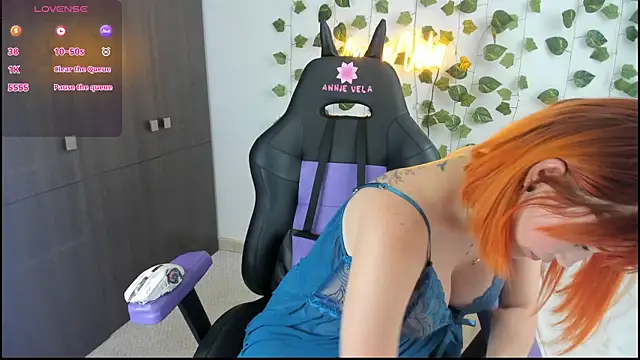 Annie Velas  online show from 09-26-25, 08:27