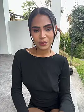 HaileyBaldwin online show from 01-26-25, 10:13