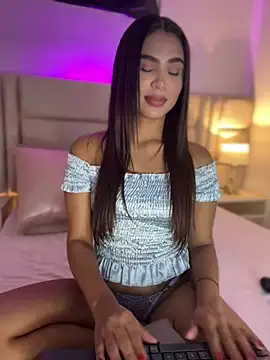 HaileyBaldwin online show from 01-23-25, 02:23