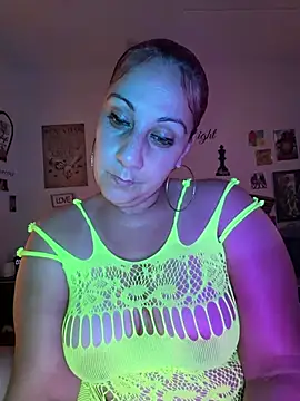 Snapshot of DeeLight124 chatting on 07-11-26, 07:19 DeeLight124 online show from 07-11-26, 07:19