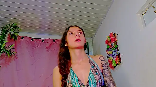 scarlet-jonesx online show from 05-13-26, 12:28