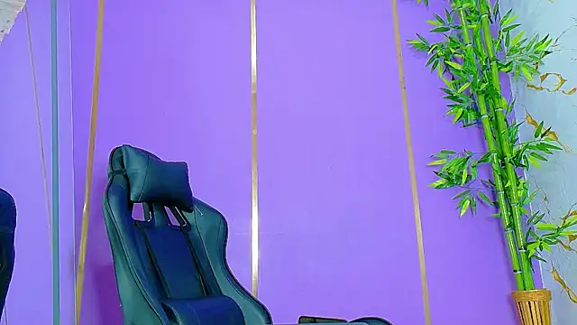 scarlet-jonesx online show from 10-13-25, 07:43