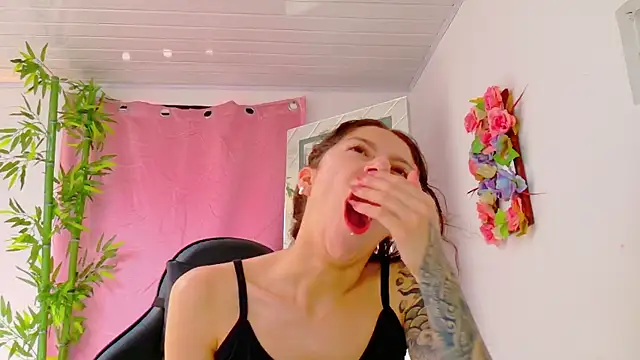 scarlet-jonesx online show from 03-22-26, 03:46