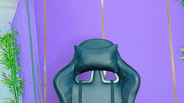 scarlet-jonesx online show from 10-19-25, 01:19