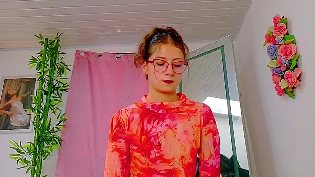 scarlet-jonesx online show from 02-23-26, 09:59