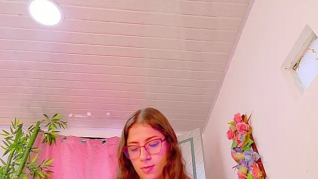 scarlet-jonesx online show from 05-27-26, 07:54